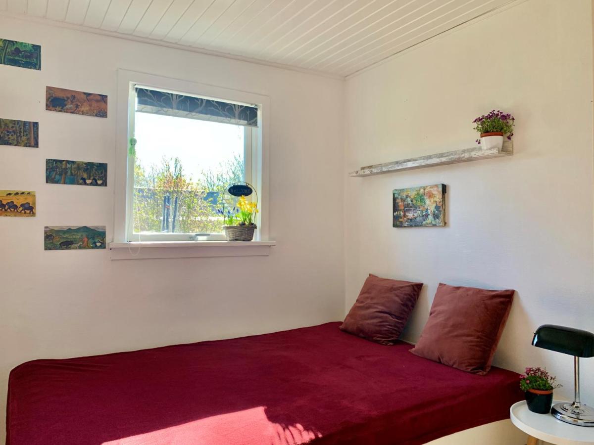 Spacey And Charming Cabin 300 M. From Beach Tjorneholm Exterior photo